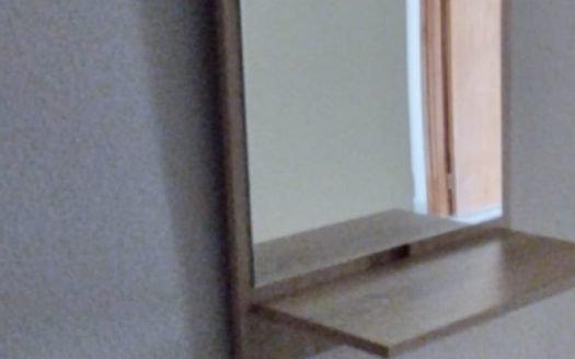 Estupendo piso de 4 dormitorios, con baño y aseo en Armilla