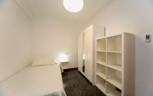 Habitaciones en piso de 3 dormitorios cerca del PTS