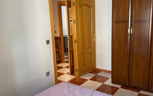 Alquiler de piso de 3 dormitorios en Camino de Ronda