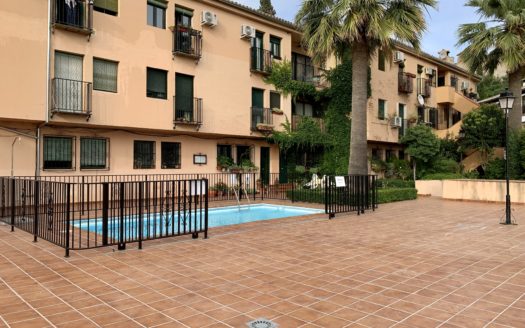 Excelente apartamento de un dormitorio con terraza en Albayzín