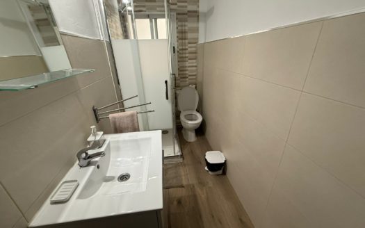 Habitaicones reformadas en piso en Realejo