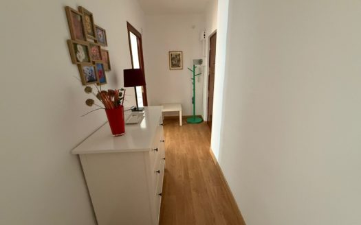 Habitaicones reformadas en piso en Realejo