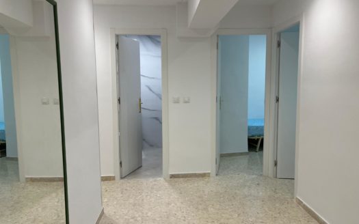 Magnífico piso de 4 dormitorios y 2 baños cerca de Universidad de Ciencias
