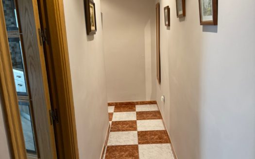 Alquiler de piso de 3 dormitorios en Camino de Ronda