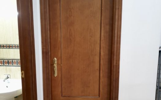 Habitaciones/estudio en piso de 3 dormitorios con wifi incluido en calle Elvira