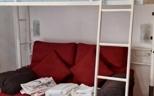 Magnífico piso de 3 dormitorios con wifi incluido en calle Elvira