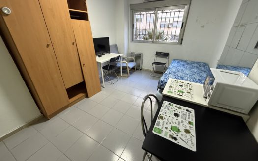 Alquiler de estudio junto a Avd Madrid