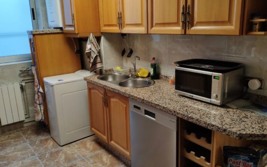 Alquiler de piso 3 dormitorios y 2 baños en Avd.Madrid