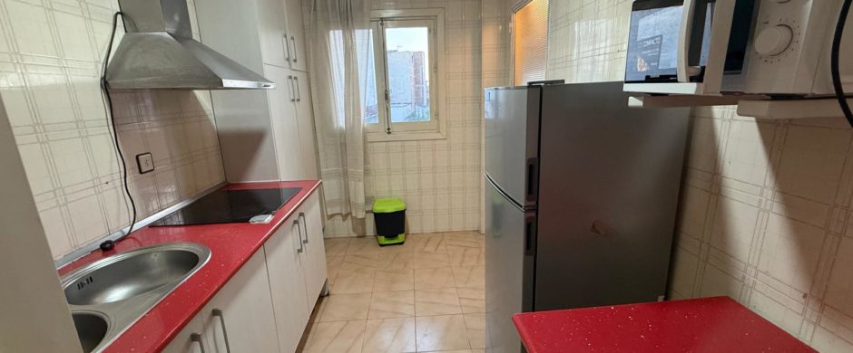 Ático de 3 dormitorios con piscina  en ALBOLOTE junto METRO y Mercadona