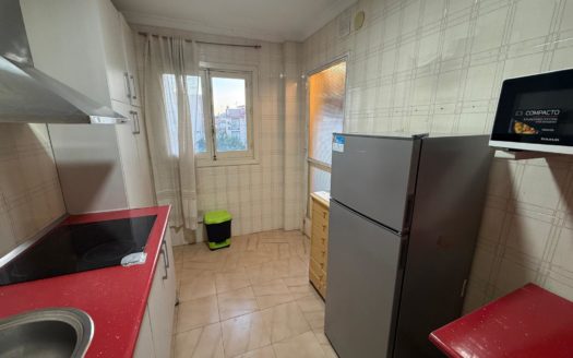 Ático de 3 dormitorios con piscina  en ALBOLOTE junto METRO y Mercadona
