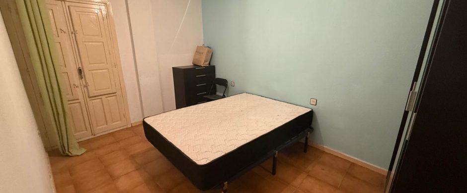 Ático de 3 dormitorios con piscina  en ALBOLOTE junto METRO y Mercadona