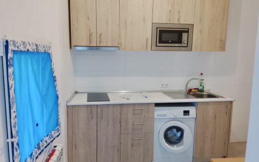Estupendo apartamento de un dormitorio con patio en Víznar