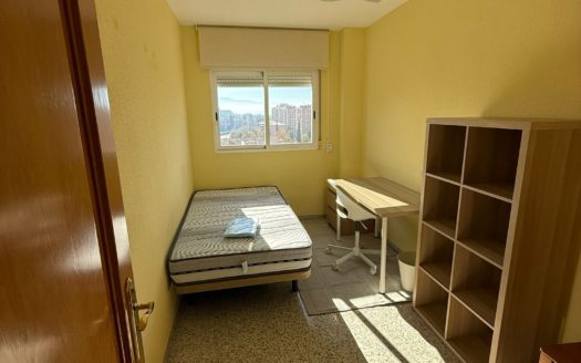 Alquiler de piso 3 dormitorios junto a trafico