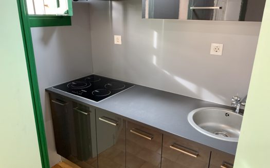 Magnífico piso de 2 dormitorios en urbanización con piscina comunitaria en Albayzín