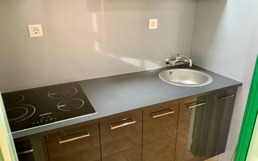 Magnífico piso de 2 dormitorios en urbanización con piscina comunitaria en Albayzín