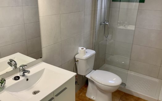 Magnífico piso de 2 dormitorios en urbanización con piscina comunitaria en Albayzín
