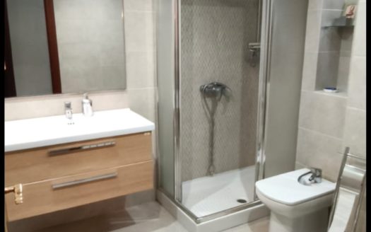 Piso de 6 dormitorios de 151m2 junto Recogidas.