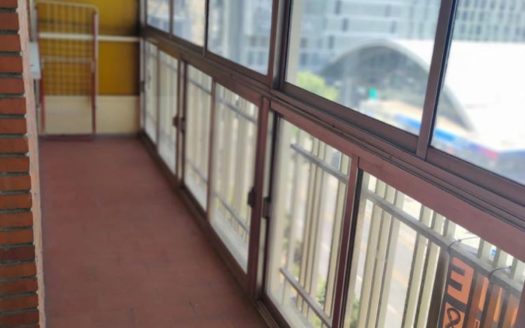 Piso de 4 dormitorios y 2 baños de 106m2 en Camino de Ronda