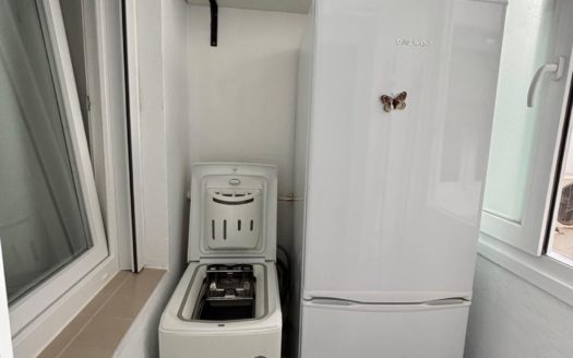 Piso de 3 dormitorios junto Plaza Trinidad en granada.