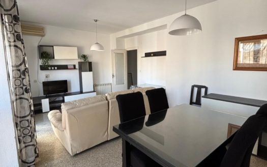 Piso de 3 dormitorios junto Plaza Trinidad en granada.