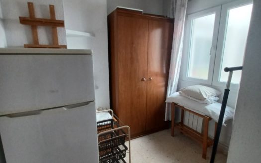 Piso de 5 dormitorios y 2 baños en Emperatriz Eugenia