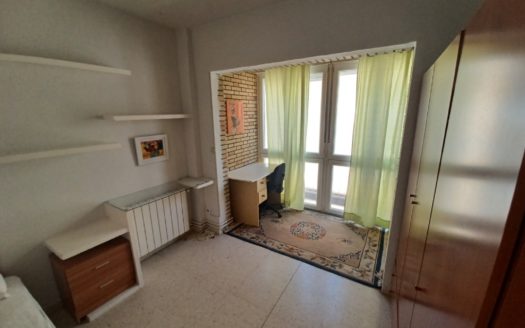 Piso de 5 dormitorios y 2 baños en Emperatriz Eugenia
