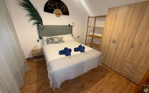 Casa con LICENCIA TURÍSTICA en Granada – 4 dormitorios | Zona Traumatología | Inversión TOP