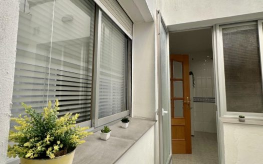 Casa de 8 dormitorios, 4 baños, terraza y patio con wifi incluido cerca del PTS