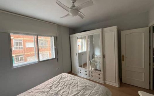 Piso de 3 dormitorios en zona Hipica, Zaidin.