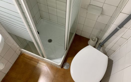 Excelente piso de 7 dormitorios, 4 baños y terraza para INVERSORES en Emperatriz Eugenia