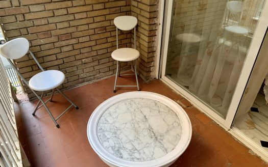 Excelente piso de 7 dormitorios, 4 baños y terraza para INVERSORES en Emperatriz Eugenia