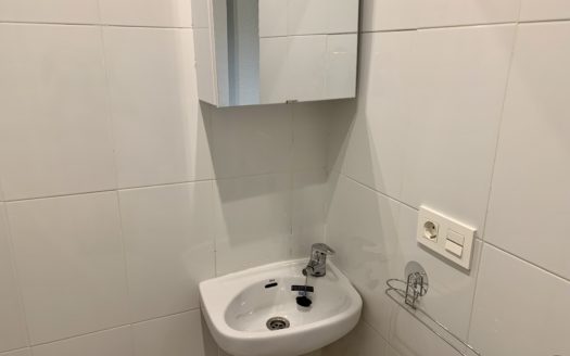 Excelente piso de 7 dormitorios, 4 baños y terraza para INVERSORES en Emperatriz Eugenia