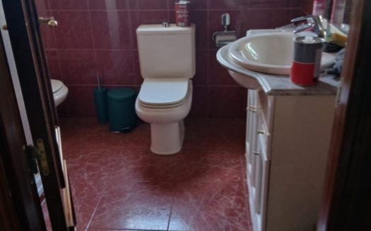 Casa de 3 dormitoriso y 2 baños en Beiro