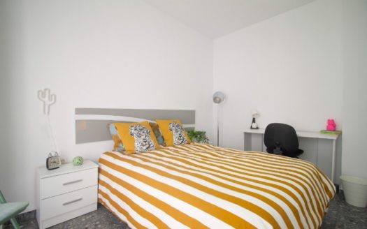 Habitaciones junto Obispo Hurtado – Centro Granada.