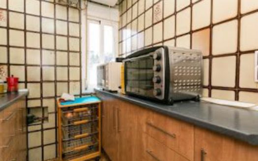 Piso de 3 dormitorios junto Cervezas Alhambra