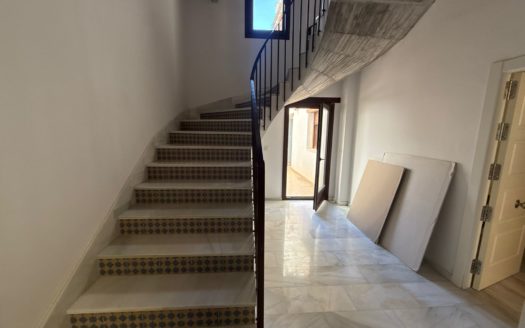 Edificio en Alquiler con 6 apartamentos junto Paseo Tristes