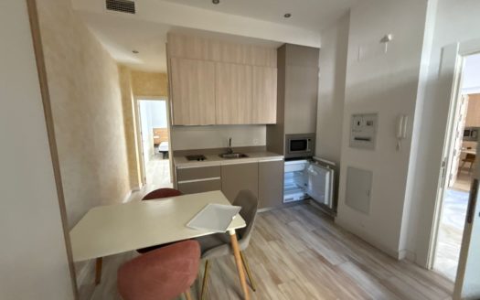 Edificio en Alquiler con 6 apartamentos junto Paseo Tristes