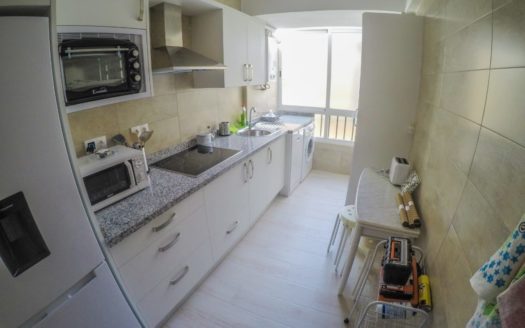 3 Habitaciones para chicas en Realejo