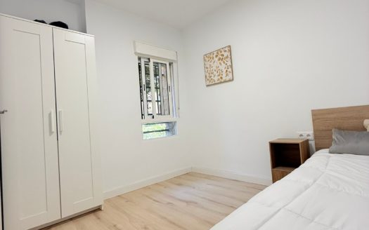 Piso de 4 dormitorios en Tráfico (Granada).