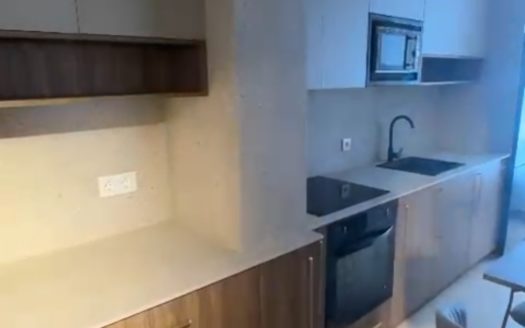 Piso de 4 dormitorios y 2 baños en Cartuja