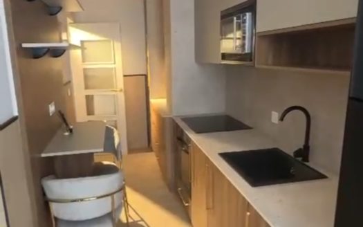 Piso de 4 dormitorios y 2 baños en Cartuja
