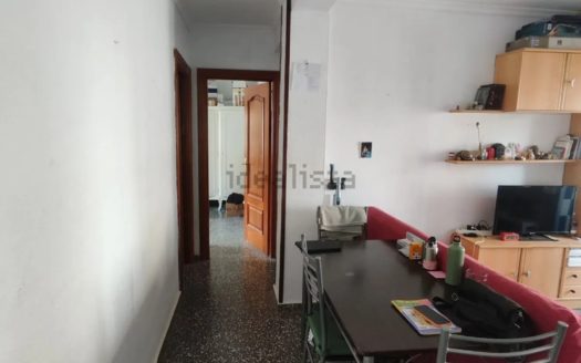 Piso de 3 dormitorios junto Tráfico – Campus Cartuja.