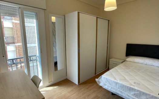 Alquiler de piso 3 dormitorios en cartuja