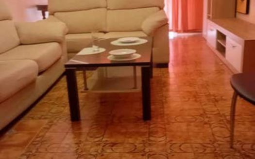 Piso de 3 dormitorios en Zaidin.