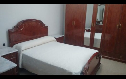 Piso de 4 dormitorios junto a Camino de Ronda Yo10