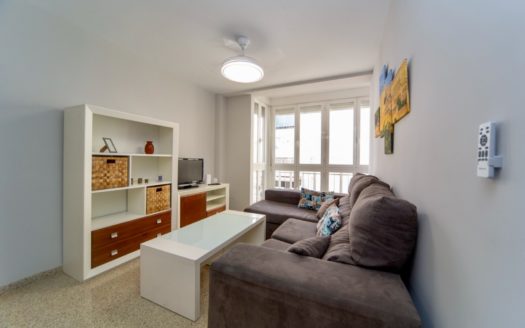 Excelente piso de 4 dormitorios y 2 baños en Camino de Ronda