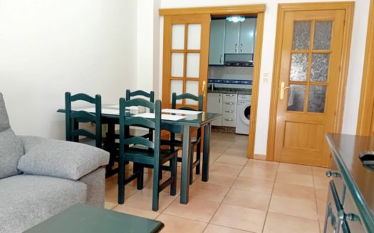 Magnífico piso de 2 dormitorios con calefacción incluida junto a Acera del Darro
