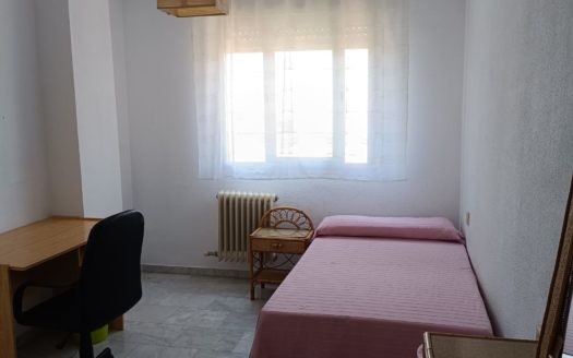 Piso de 3 dormitorios junto C.C. ALcampo