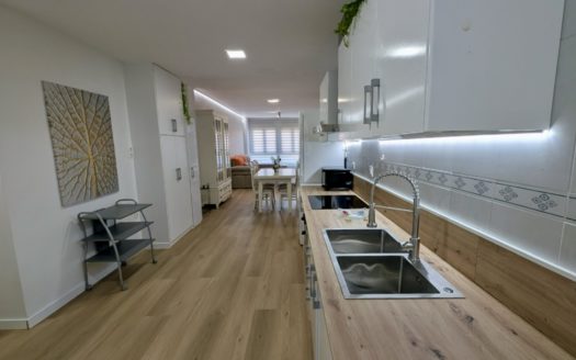 Increíble piso de 2 dormitorios con plaza de garaje incluida en Armilla