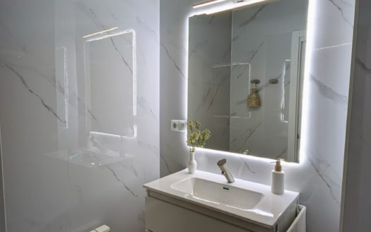 Increíble piso de 2 dormitorios con plaza de garaje incluida en Armilla